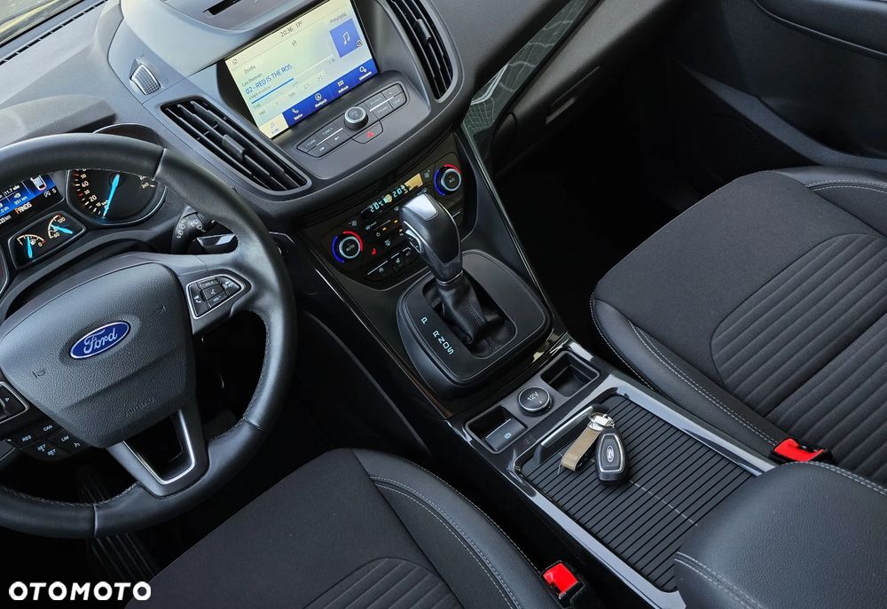 Ford Kuga - 2