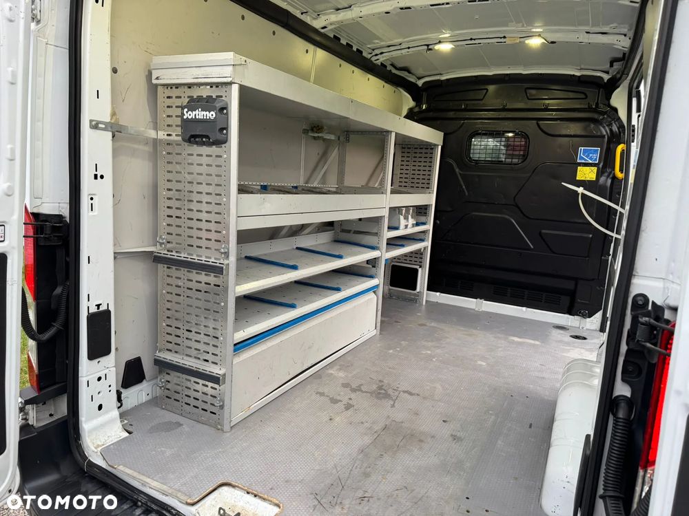 Ford Transit - 8