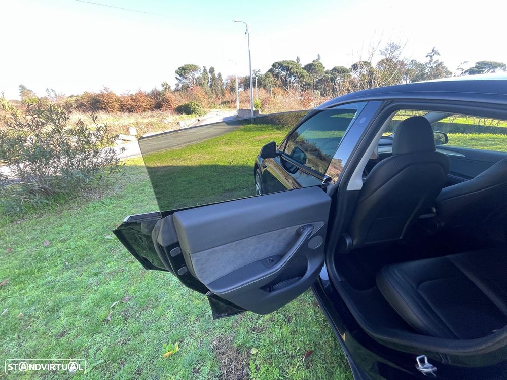 Tesla Model Y RWD - 15
