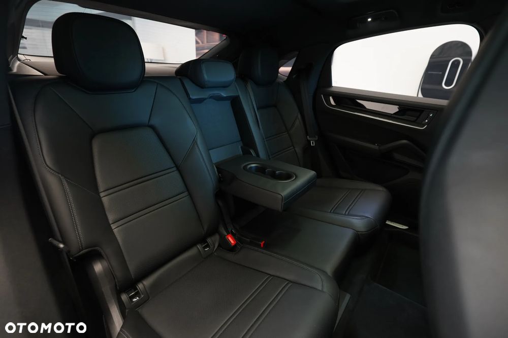 Porsche Cayenne - 12