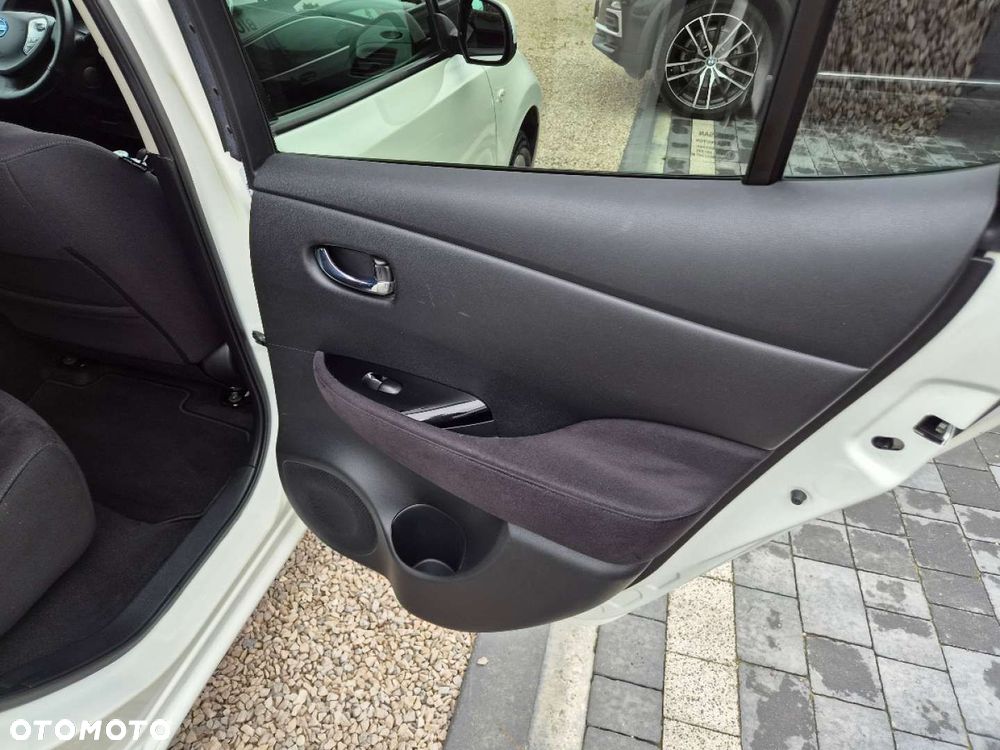 Nissan Leaf - 22