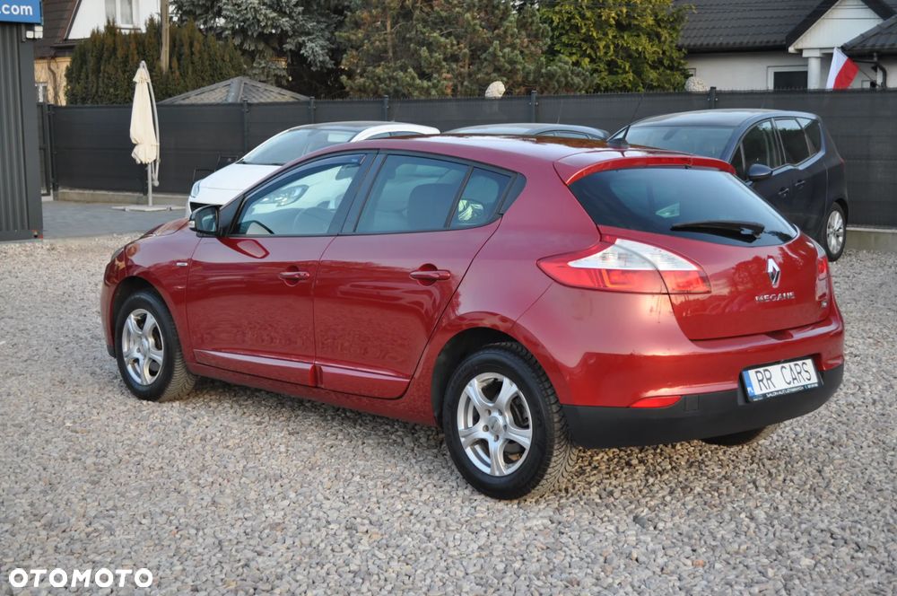 Renault Megane ENERGY TCe 115 Start & Stop Bose Edition - 10