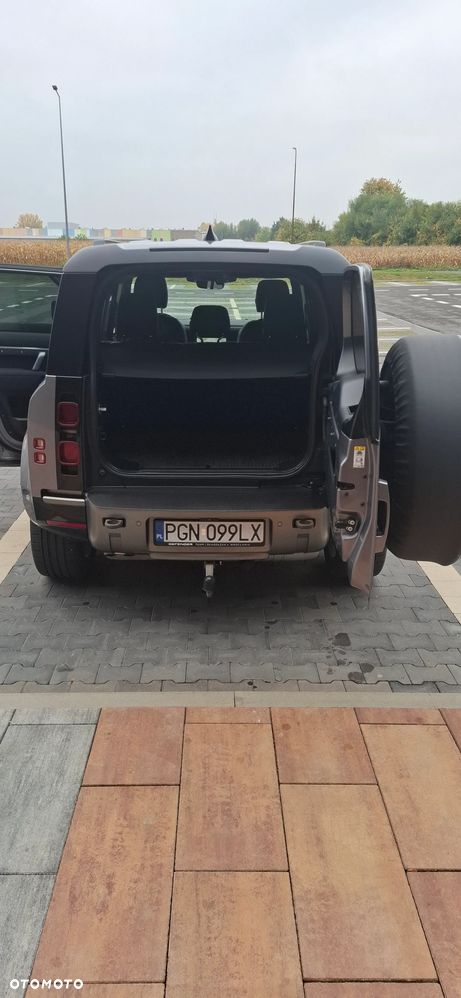 Land Rover Defender 3.0 D250 mHEV X-Dynamic S - 10