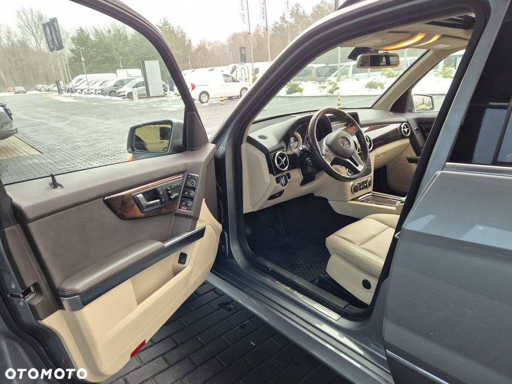 Mercedes-Benz GLK 350 4-Matic - 9