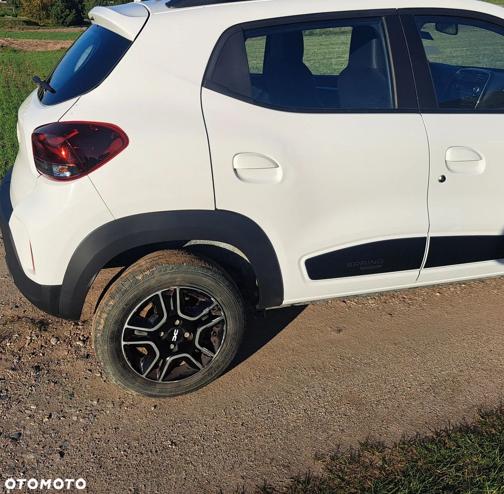 Dacia Spring - 9