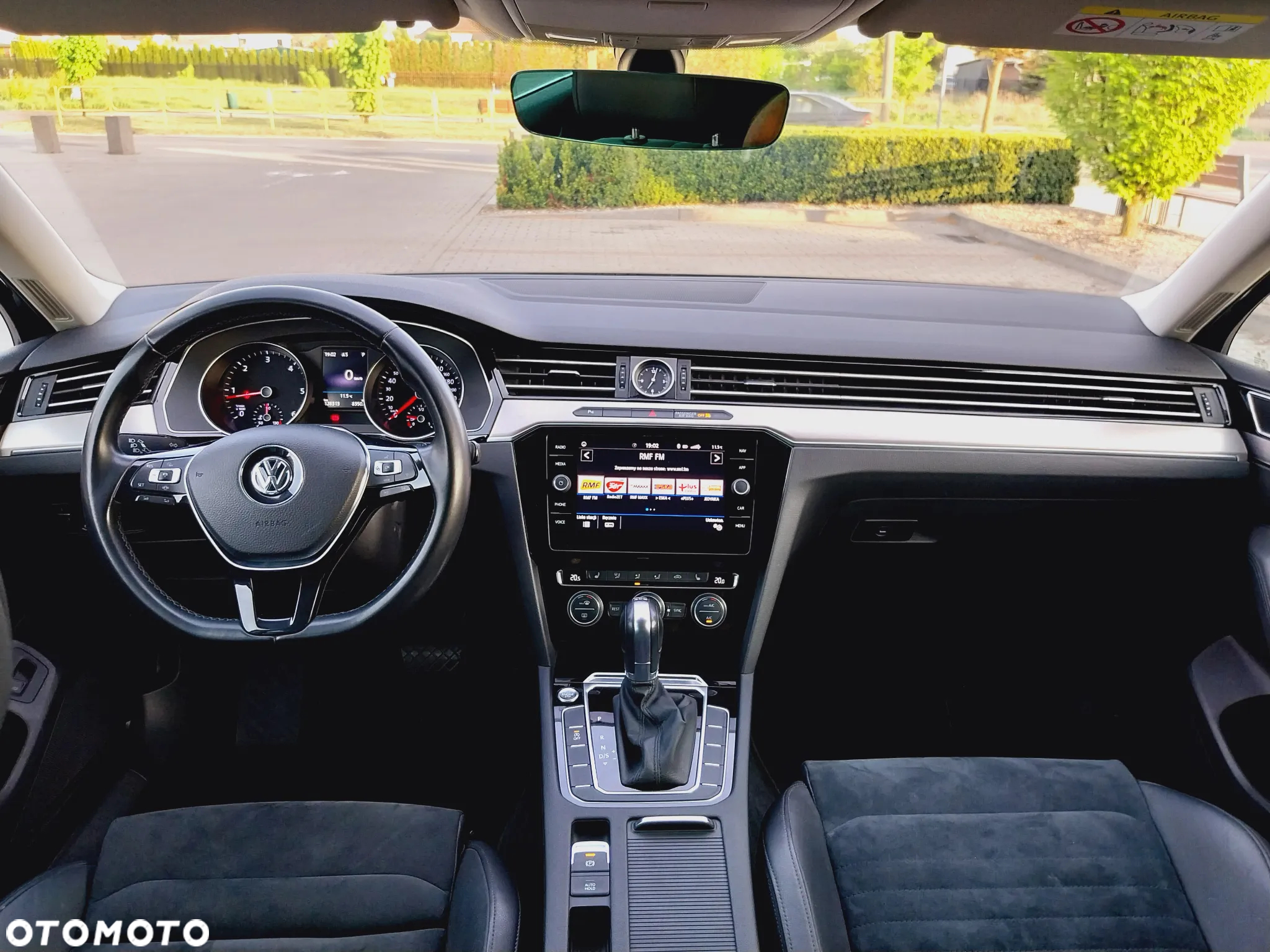 Volkswagen Passat Variant 2.0 TDI DSG (BlueMotion Technology) Highline - 9