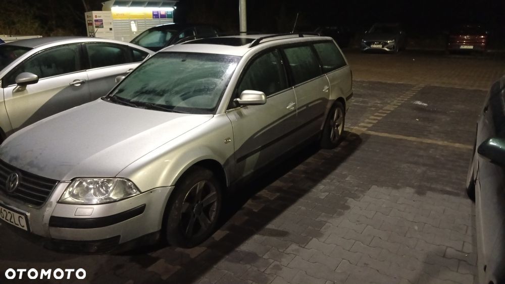 Volkswagen Passat - 4