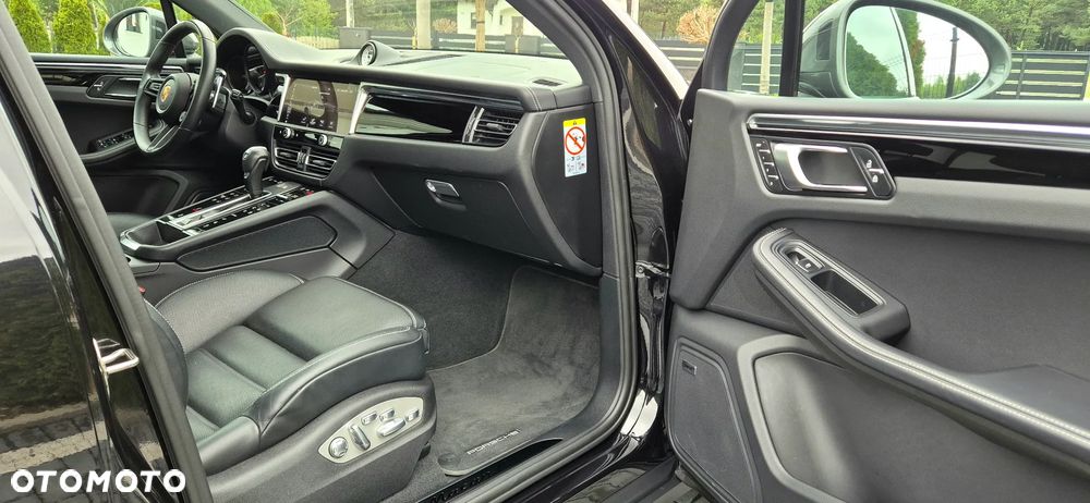 Porsche Macan T - 28
