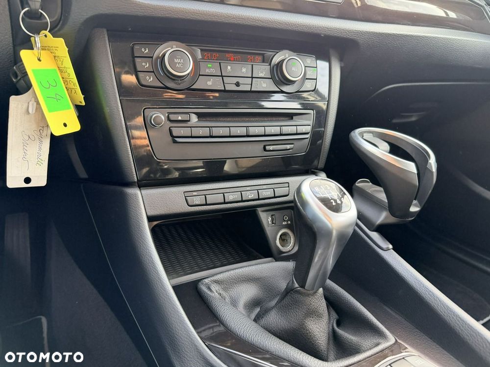 BMW X1 xDrive18d - 29