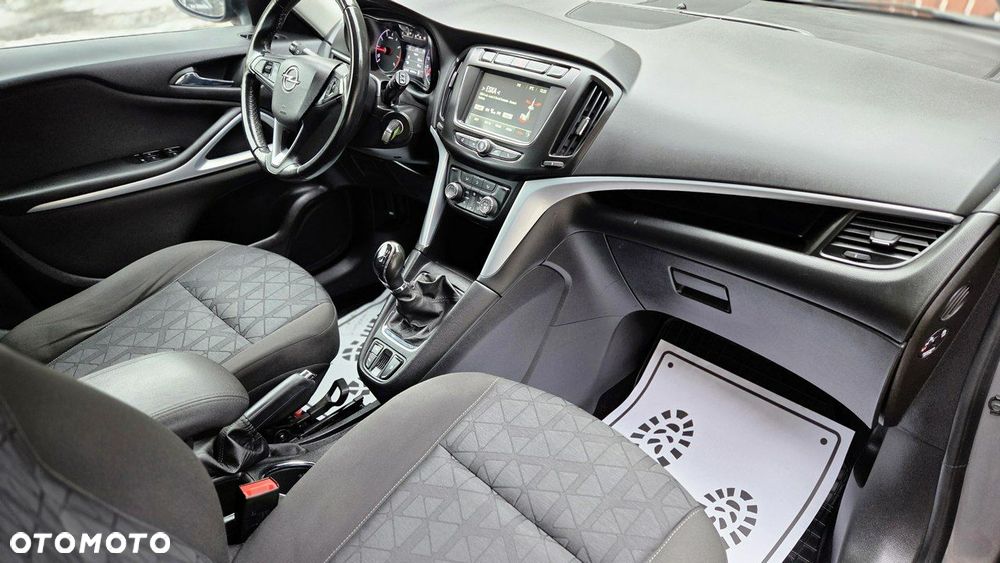 Opel Zafira 1.6 T 120 Lat S&S - 38