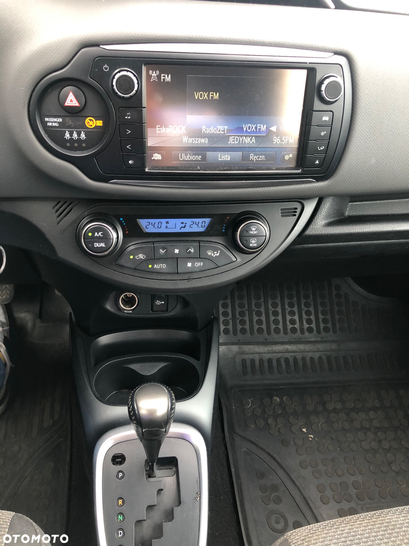 Toyota Yaris Hybrid 100 Premium - 15