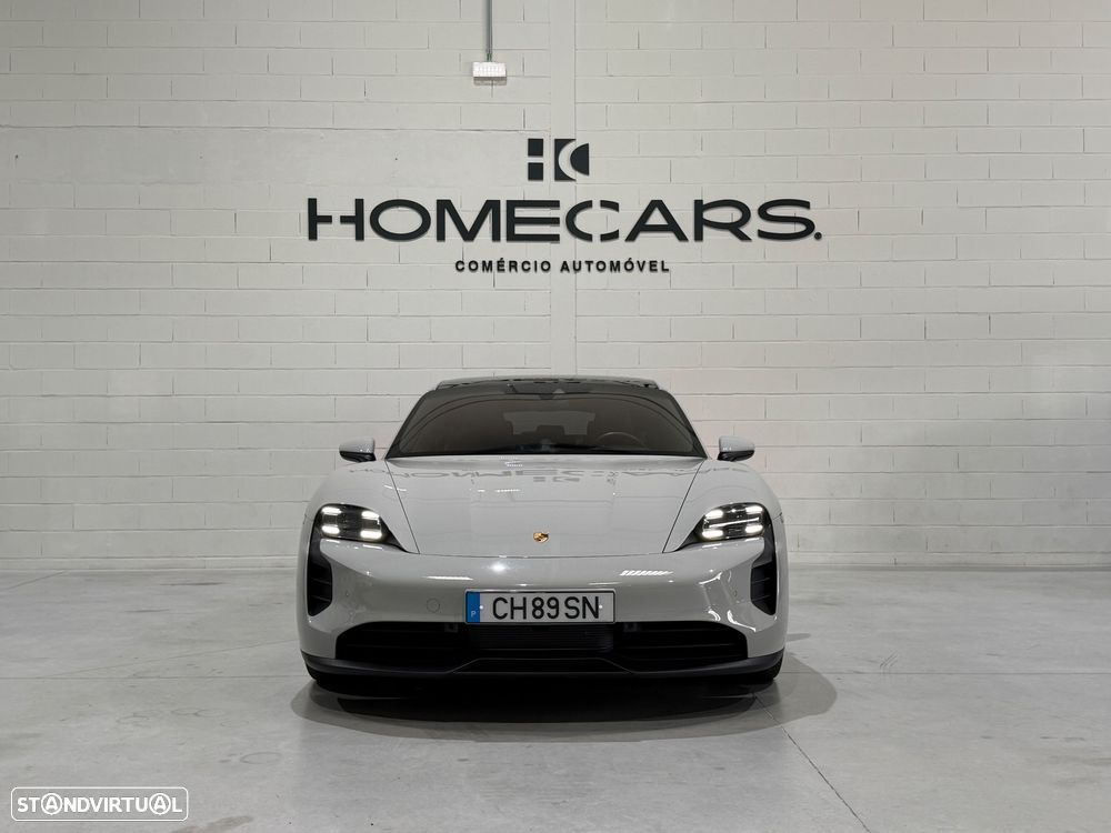 Porsche Taycan Sport Turismo - 19