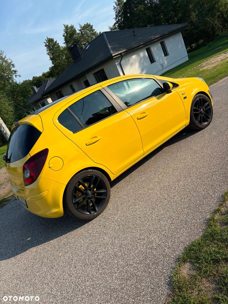 Opel Corsa 1.4 16V Color Edition - 9