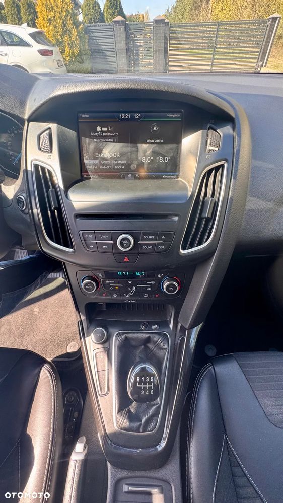 Ford Focus 1.5 EcoBoost Titanium ASS - 17