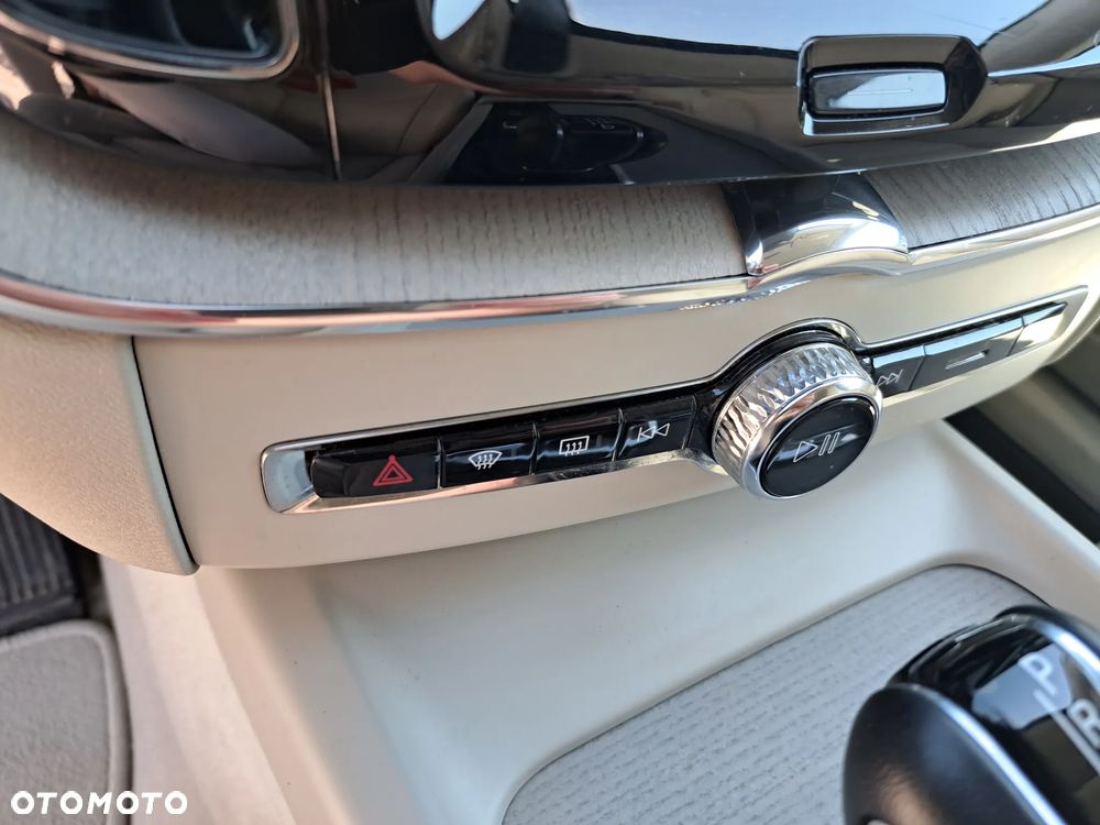 Volvo XC 60 D4 Inscription - 10