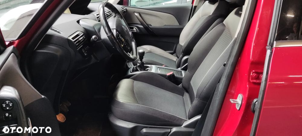 Citroën C4 Picasso PureTech 130 Stop&Start Exclusive - 24