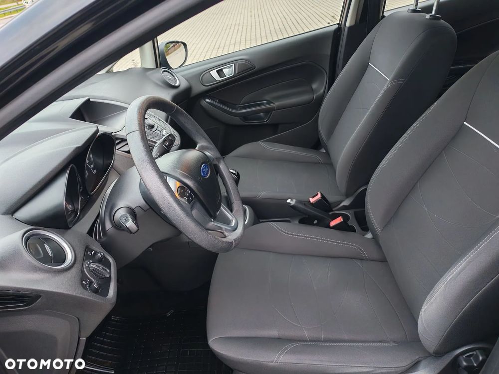 Ford Fiesta - 9