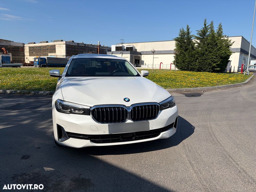 BMW Seria 5 530d xDrive AT MHEV - 11