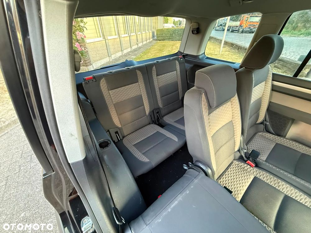 Volkswagen Touran 1.4 TSI DSG Cross - 16