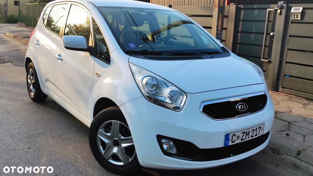 Kia Venga - 13