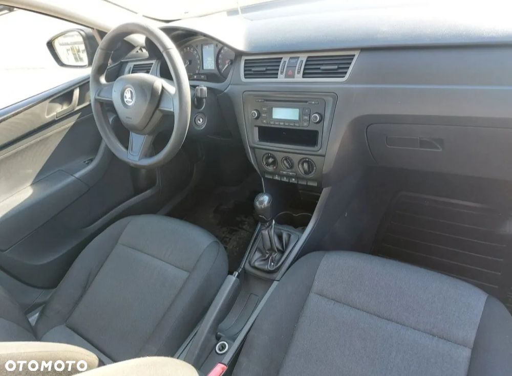 Skoda RAPID - 7