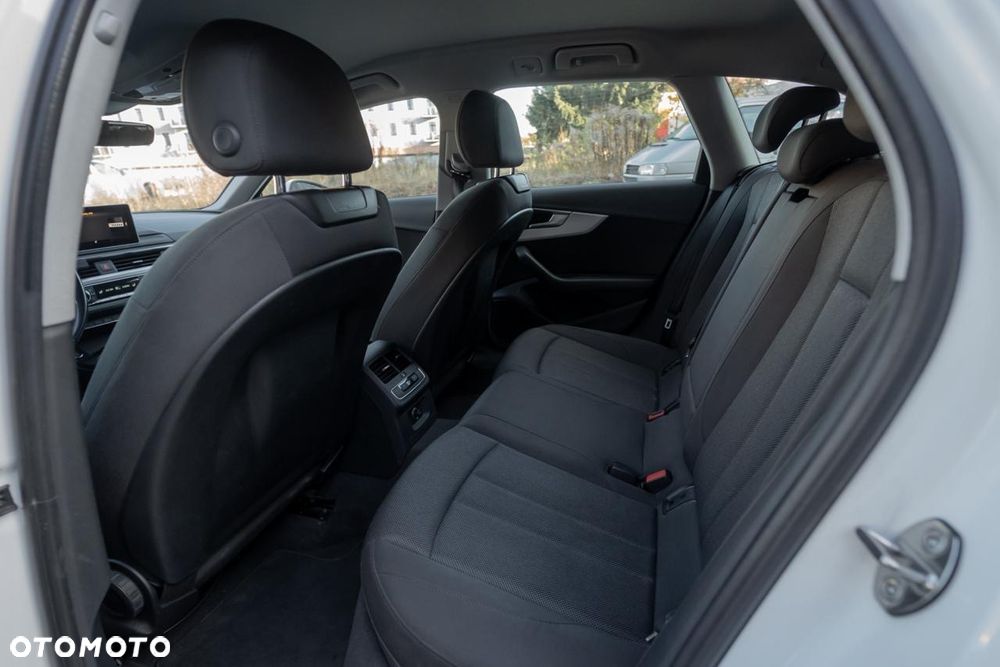 Audi A4 Avant 2.0 TDI S tronic - 34