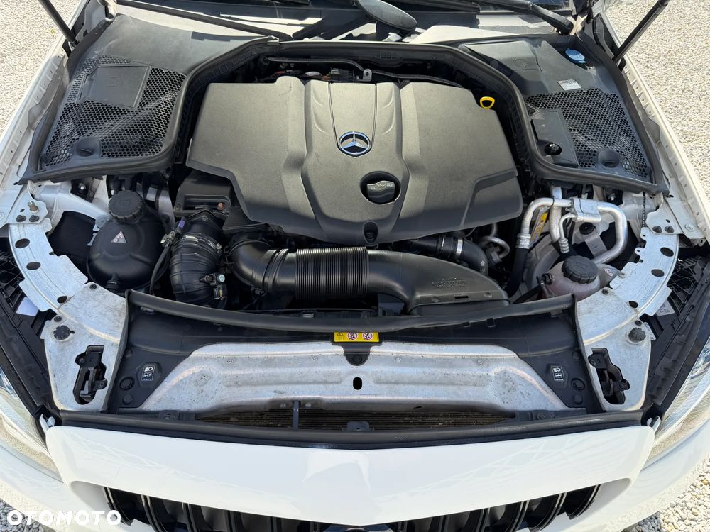 Mercedes-Benz Klasa C 220 d 4-Matic 9G-TRONIC - 40