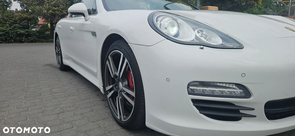 Porsche Panamera Diesel Platinum Edition - 19