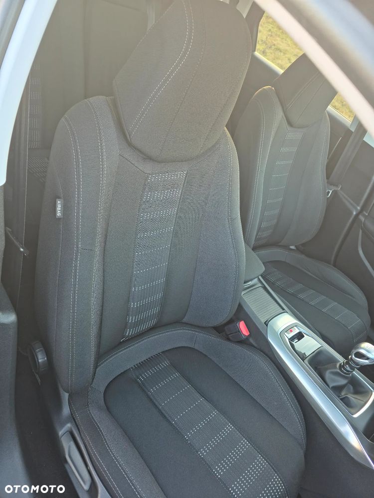 Peugeot 308 1.2 PureTech Allure S&S - 7