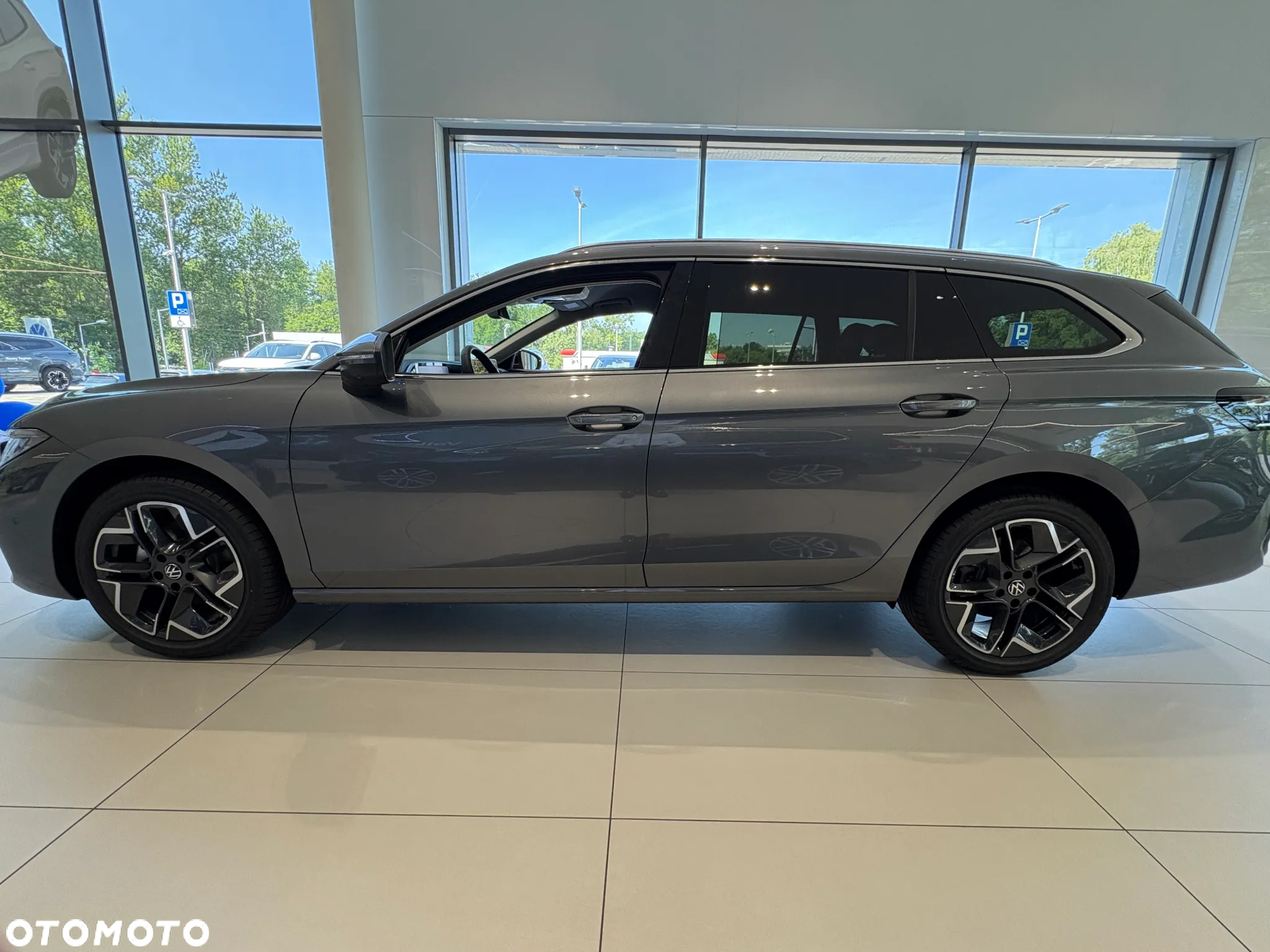 Volkswagen Passat 1.5 TSI EVO Elegance DSG - 2