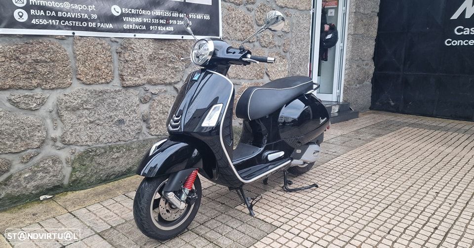 Piaggio Vespa - 2