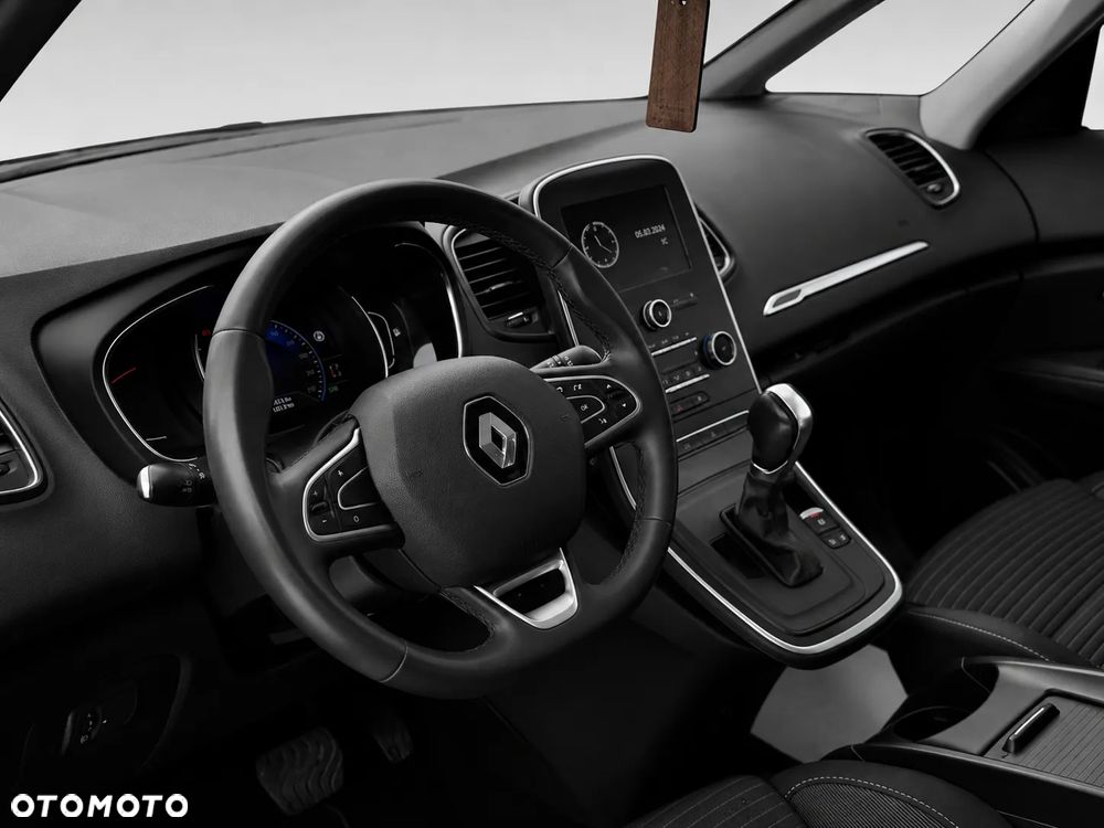 Renault Grand Scenic - 18