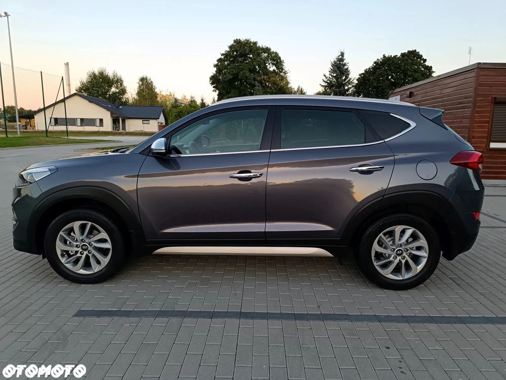 Hyundai Tucson 1.6 GDI BlueDrive Style 2WD - 24