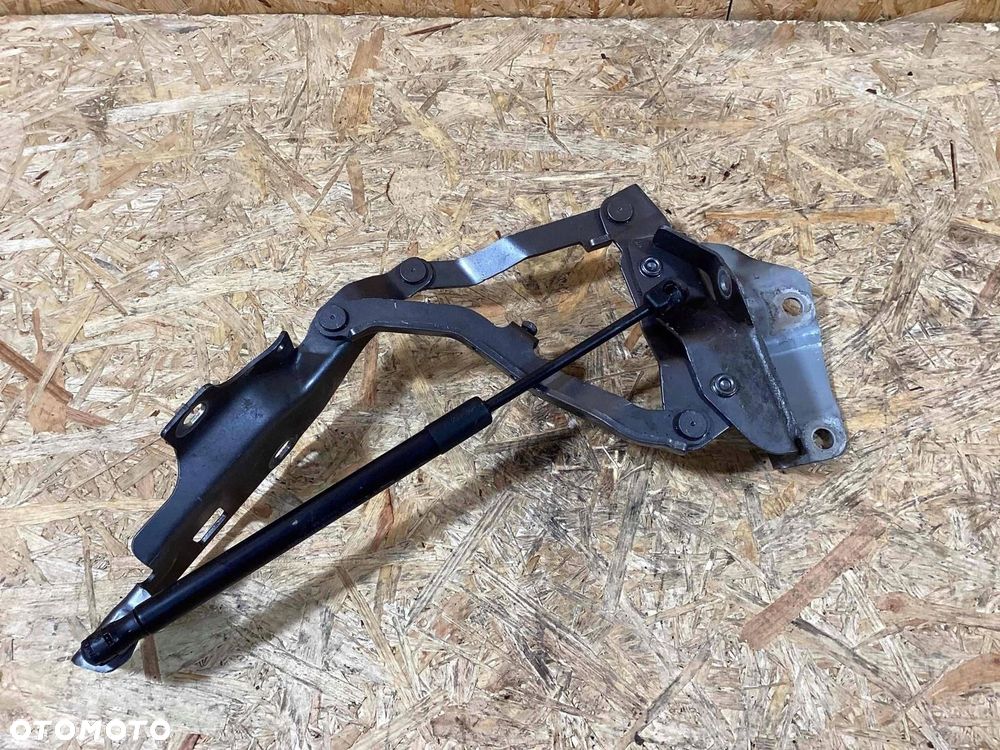 Land Rover Discovery 5 L462 ZAWIAS MASKI PRAWA Hy32-16800 LR080203 - 2