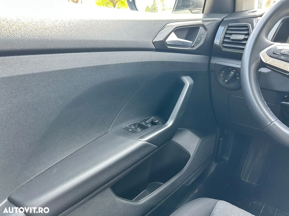 Volkswagen T-Cross 1.0 TSI DSG Advanced - 18