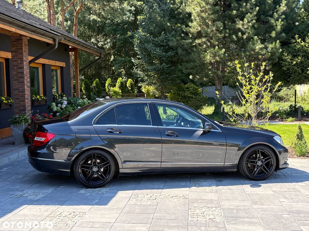 Mercedes-Benz Klasa C 180 Avantgarde Edition - 7