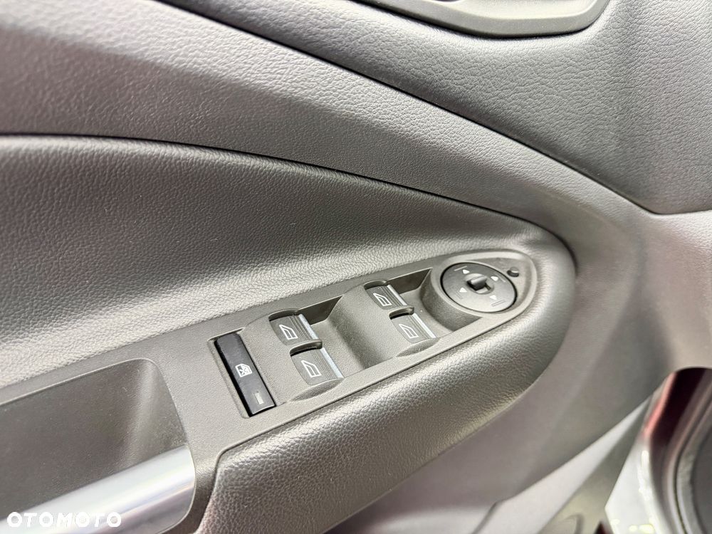 Ford Kuga 1.5 EcoBoost 2x4 ST-Line - 15