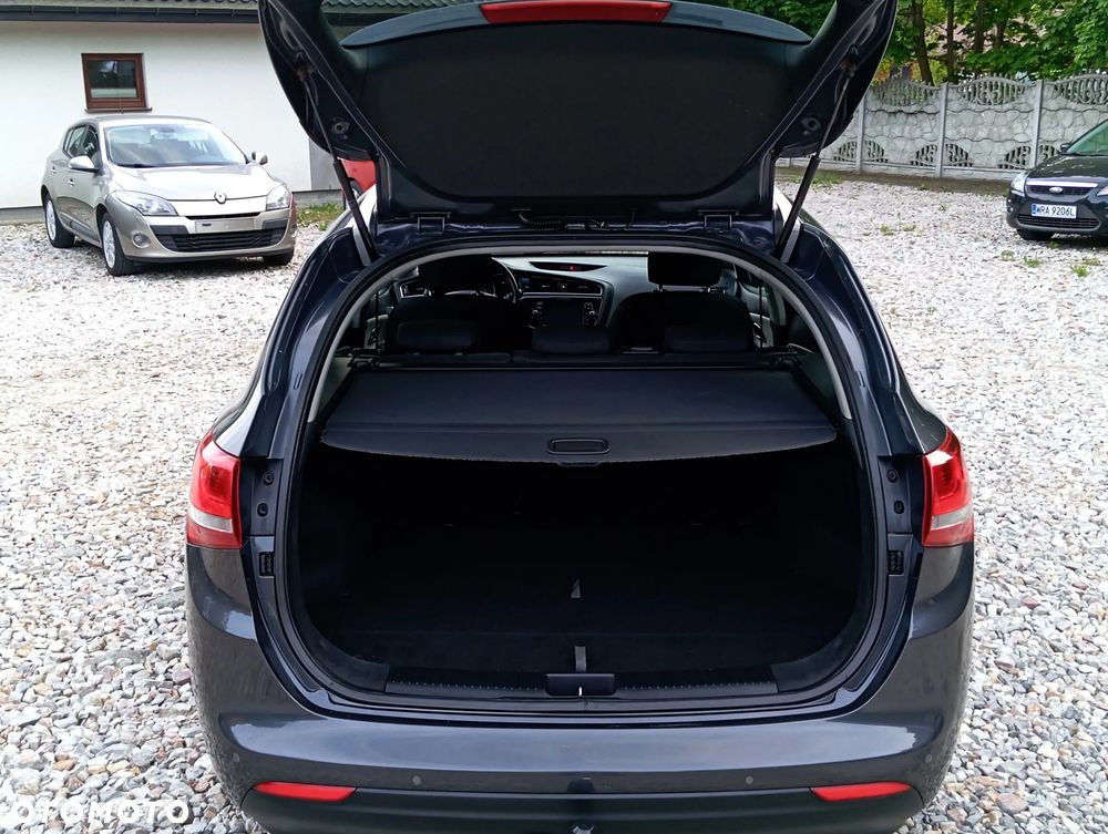 Kia Ceed 1.6 GDI Edition 7 - 17