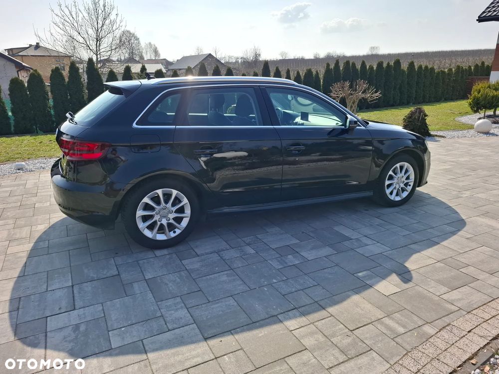 Audi A3 Sportback - 15