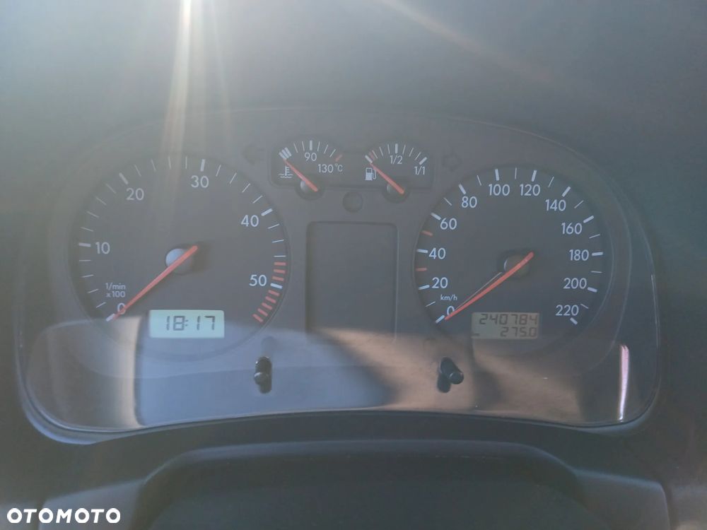 Volkswagen Bora 1.9 TDI - 7