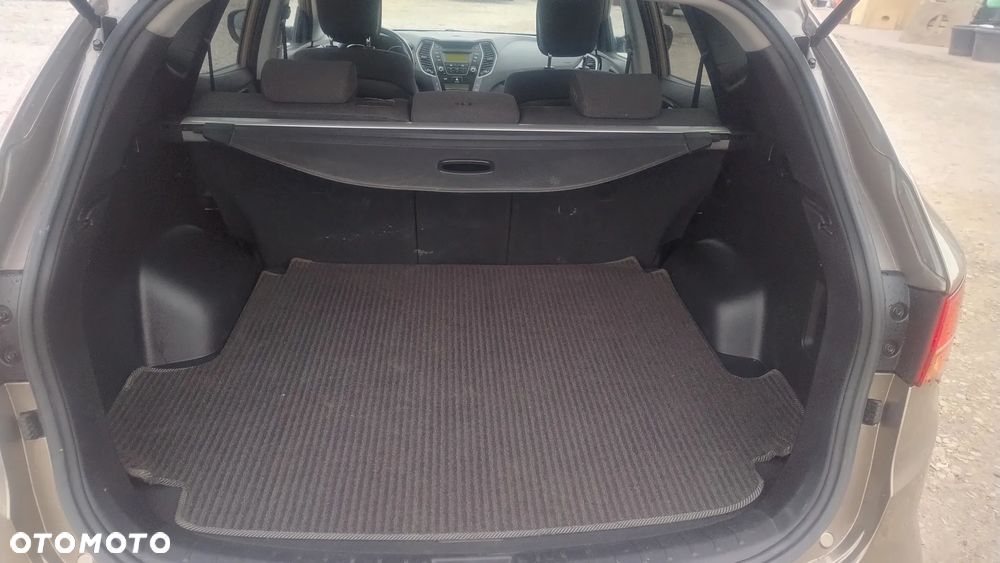 Hyundai Santa Fe 2.0 CRDI 2WD Style - 12