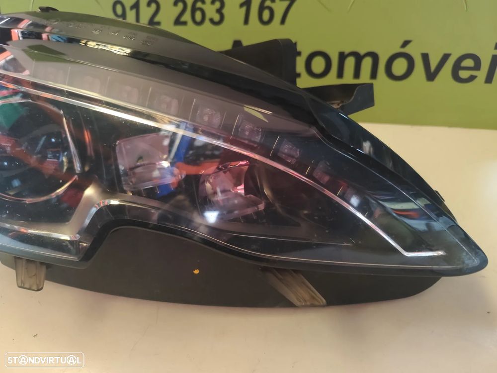 Peugeot 308 II - FAROL FULL LED DIREITO - FF830 - 9