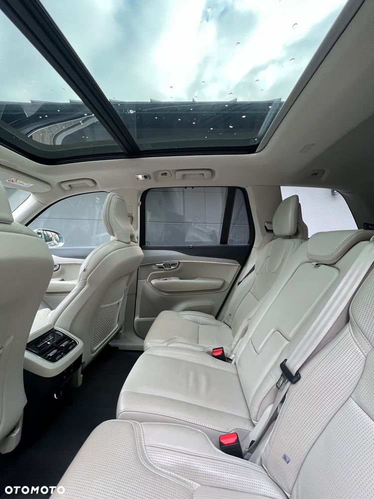 Volvo XC 90 - 11