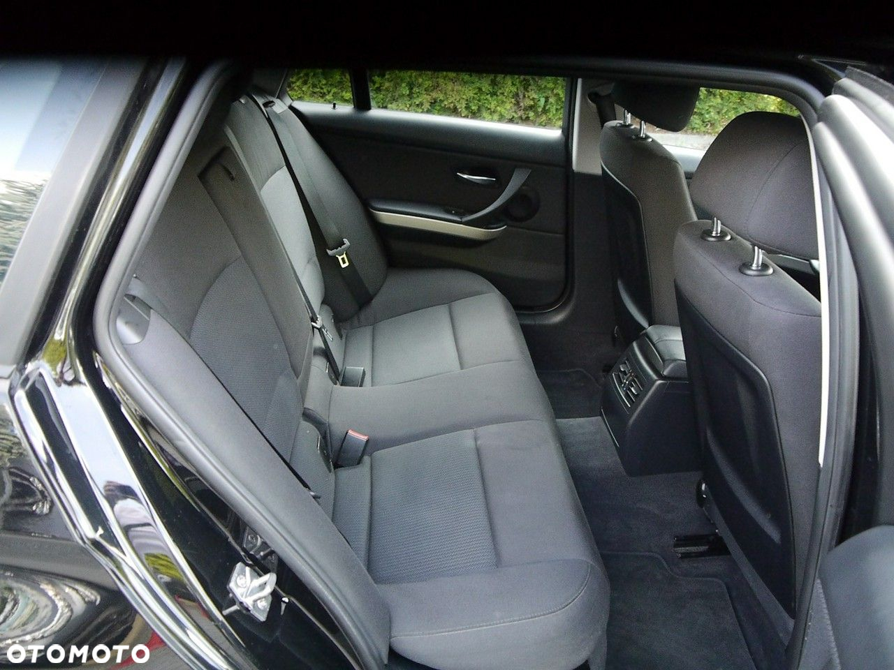 BMW Seria 3 318d - 26