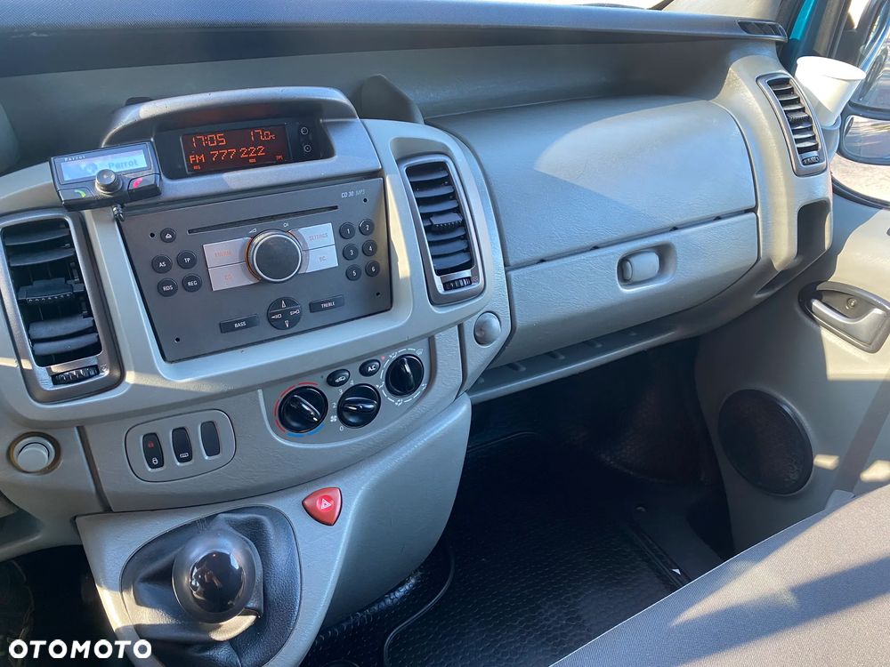 Opel Vivaro - 13