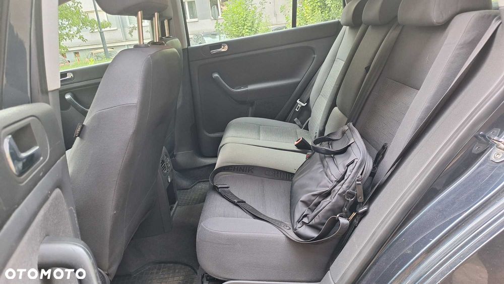 Volkswagen Golf Plus - 5