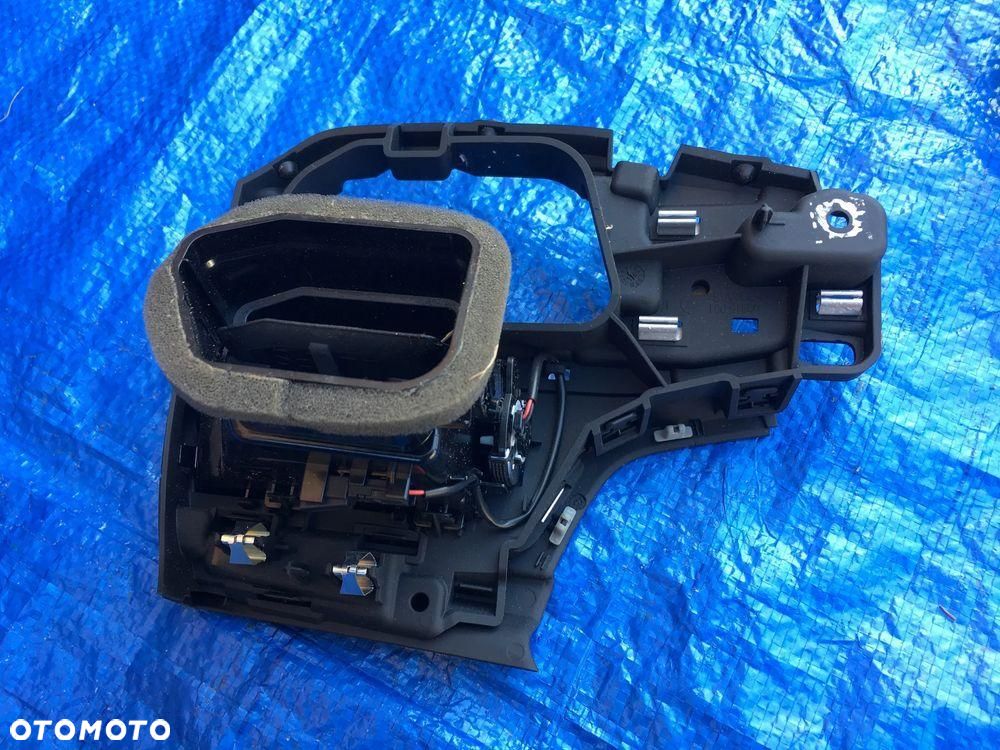 Audi A5 8W Kratka Nawiewu Lewa Prawa Środkowa 8W820901 8W1820902 - 3