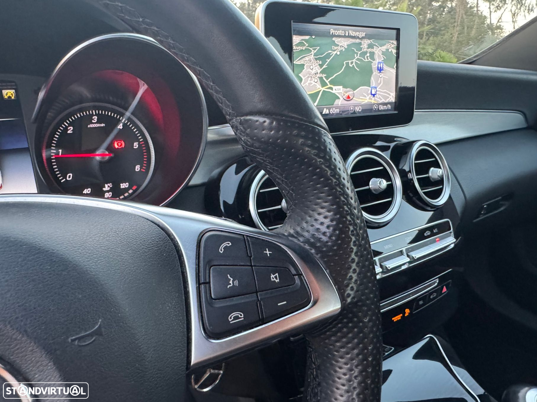 Mercedes-Benz C 180 d AMG Line - 24
