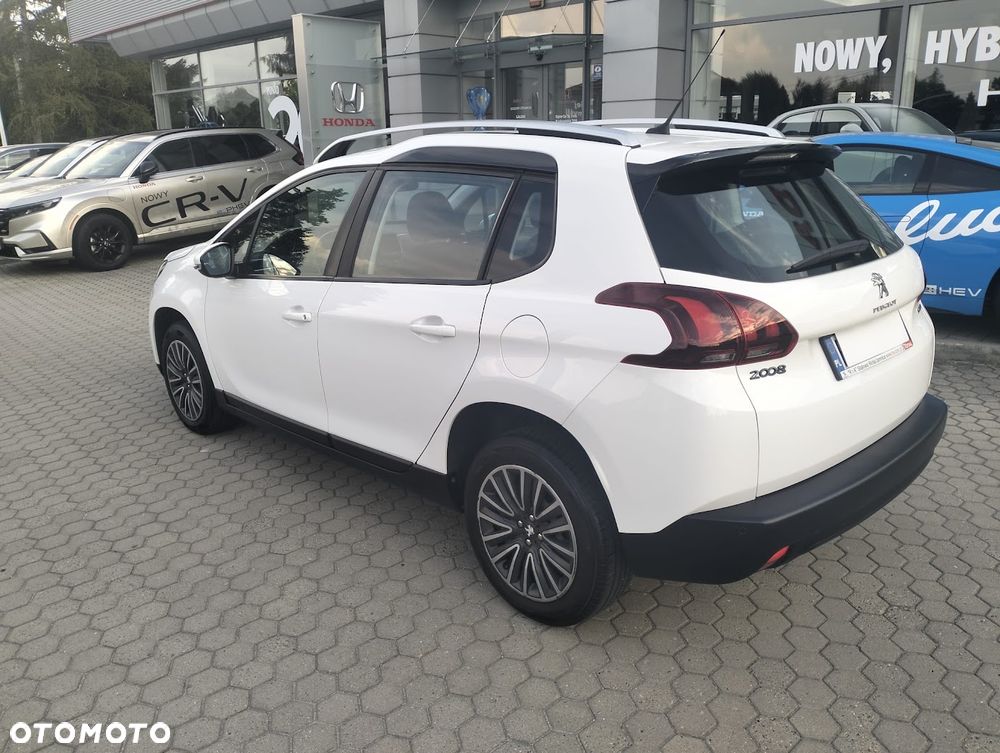 Peugeot 2008 1.2 Pure Tech Style S&S EAT6 - 6