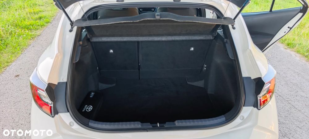 Toyota Corolla 1.8 Hybrid Comfort - 27